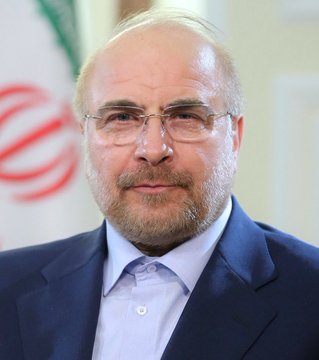 abstarnews_'s tweet image. ‘धमकियों के बीच बातचीत मंजूर नहीं’: ईरानी संसद के स्पीकर Mohammad Bagher Ghalibaf का अमेरिका पर सख्त बयान

@realDonaldTrump #Negotiations #threats #unacceptable #Iranian #ParliamentSpeaker #MohammadBagherGhalibaf #US #Ghalibaf #DonaldTrump #trump #Dridam #UnstoppableAIADMK