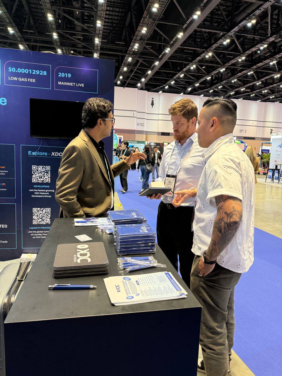 CryptoQueenVinn's tweet image. Money20/20 Asia is officially LIVE 🚀

The @XDCNetwork booth is already buzzing 👀

If you’re in Bangkok 🇹🇭, don’t miss:
🔹 Real use cases of @USDC on #XDCNetwork
🔹 Faster, low-cost payment infra
🔹 Enterprise-ready blockchain solutions

📍 Booth #5015 — meet the team &amp;amp; explore