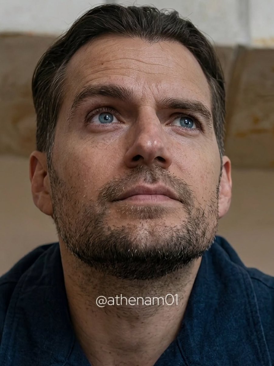 cavill_henryfan's tweet image. Gorgeous 😍😍😍😍😍😍😍 enhanced for clarity by athenam01 on Instagram 😍😍😍😍😍😍 #henrycavill #sid #InTheGrey