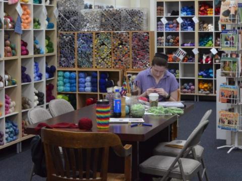 eVisitorGuide's tweet image. Find all your knitting &amp;amp; crochet needs at Yarnify! Great #shop with large selection of #yarn, tools, &amp;amp; more in @Gr8SouthLoop! Knowledgeable staff. evisitorguide.com/chicago/brochu…

#Chicago #travel #shopping #knitting #crochet #crafts #crafting #fiberarts #hobby #southloop