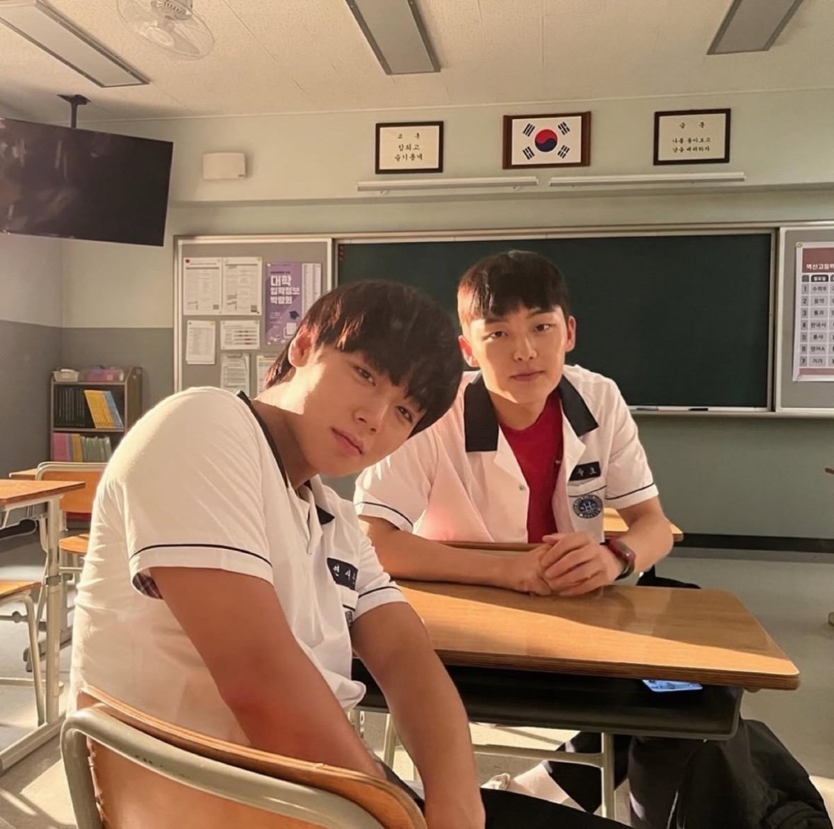 hourly shse (@shseism) on Twitter photo 