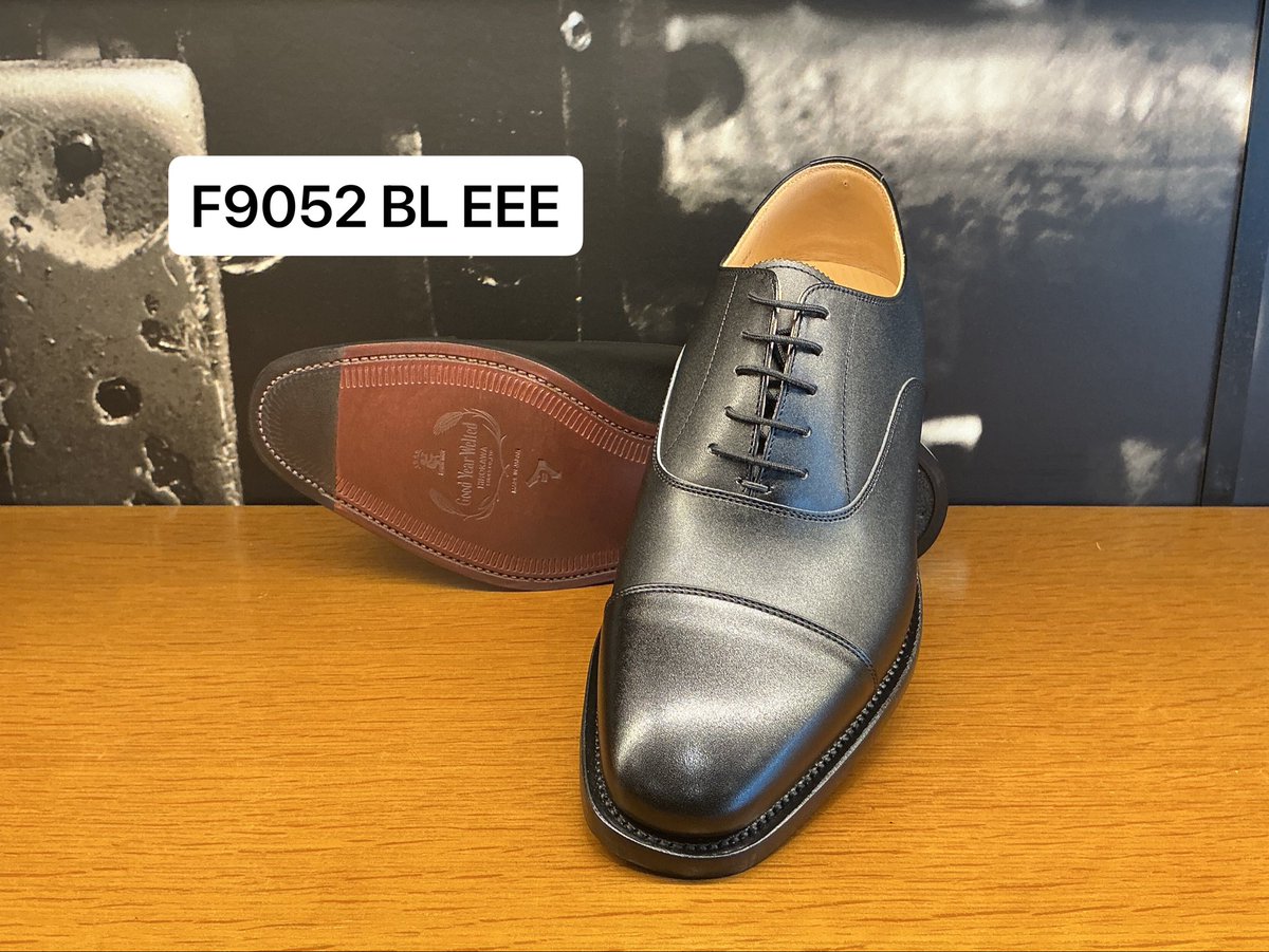 入荷情報】 F9052 BL 3E ¥28,600税込） 25.5cm〜27cm H9106 BL E 