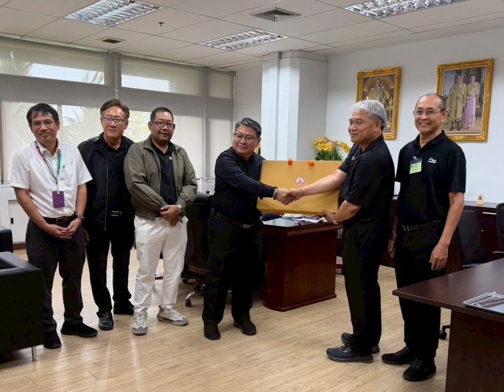 mea_news's tweet photo. MEA ร่วมแสดงความยินดี เนื่องในโอกาสเข้ารับตำแหน่งรองผู้อำนวยการสำนักการโยธา
อ่านเพิ่มเติม คลิก: https://t.co/Q9IYc4kVUn
#MEA #การไฟฟ้านครหลวง #พลังงานเพื่อวิถีชีวิตเมืองมหานคร #สำนักการโยธา #MEAStakeholder https://t.co/InYHLA7ewq
