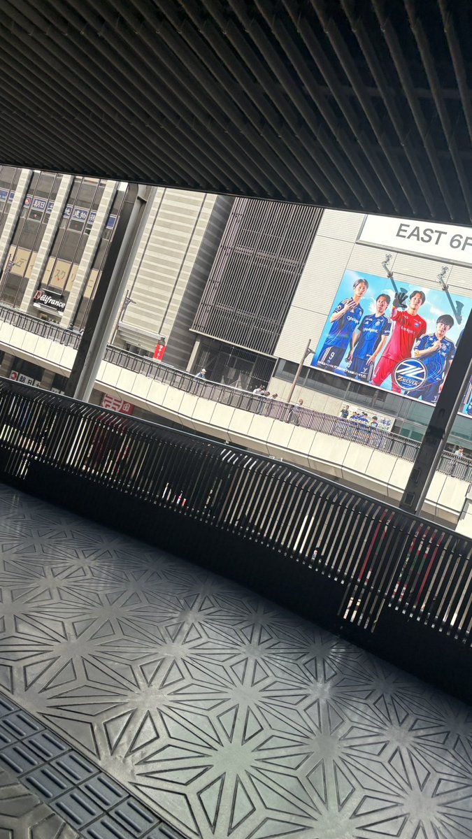 ちるごん tweet media