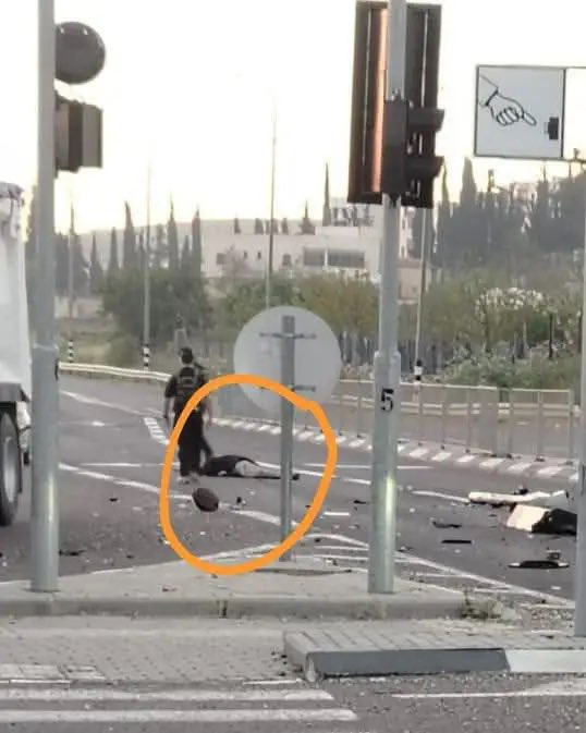 MustafaBarghou1's tweet photo. Local sources reported today that the Palestinian teenager Mohammad Majdi Salimi Al-Jaabari (16 years old) from the city of Hebron was killed after being run over by a terrorist Israeli settler on Route 60 near the Beit Einun junction, north of Hebron. https://t.co/39hZ8wSqf8