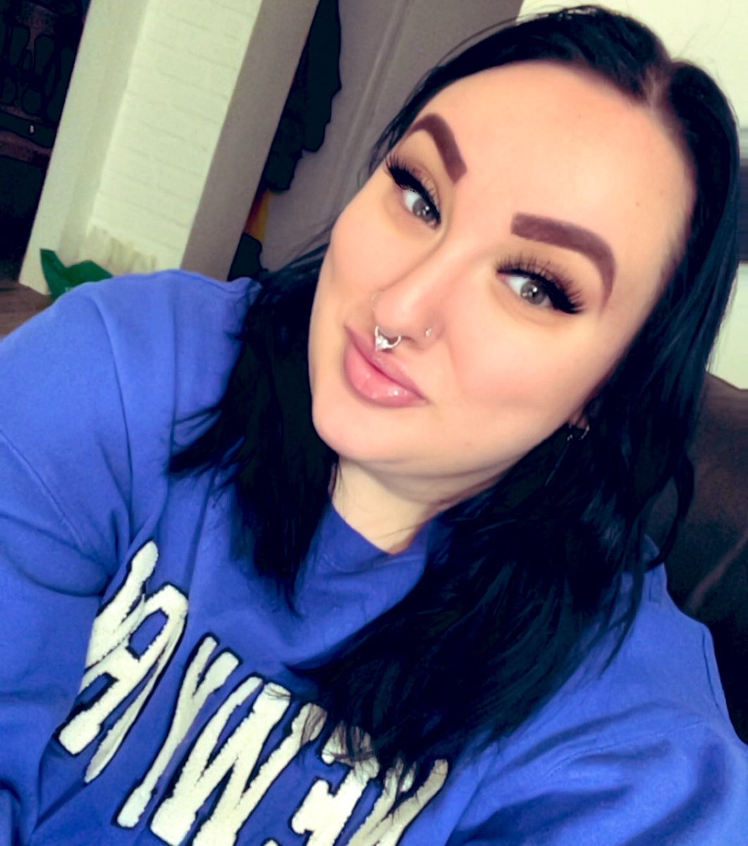 kylie☆ tweet media