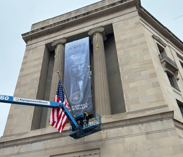 StarsAndScopes tweet media