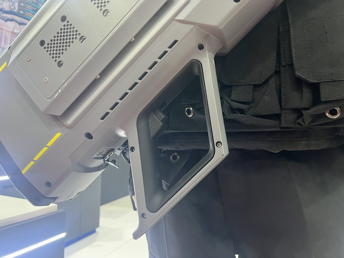 Defensehere Français tweet media