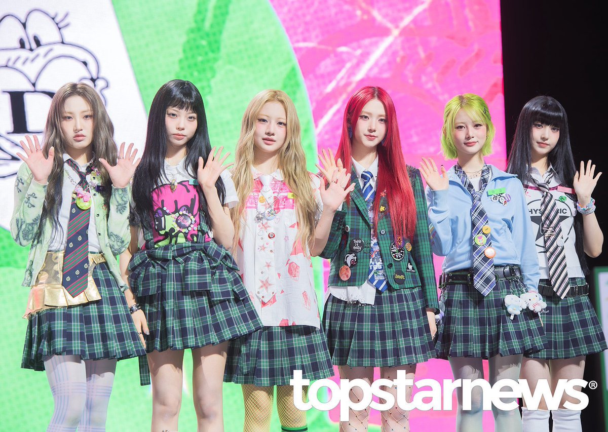 unheekie's tweet image. they’re just so cutesies &amp;gt;.&amp;lt; happy d-day unc