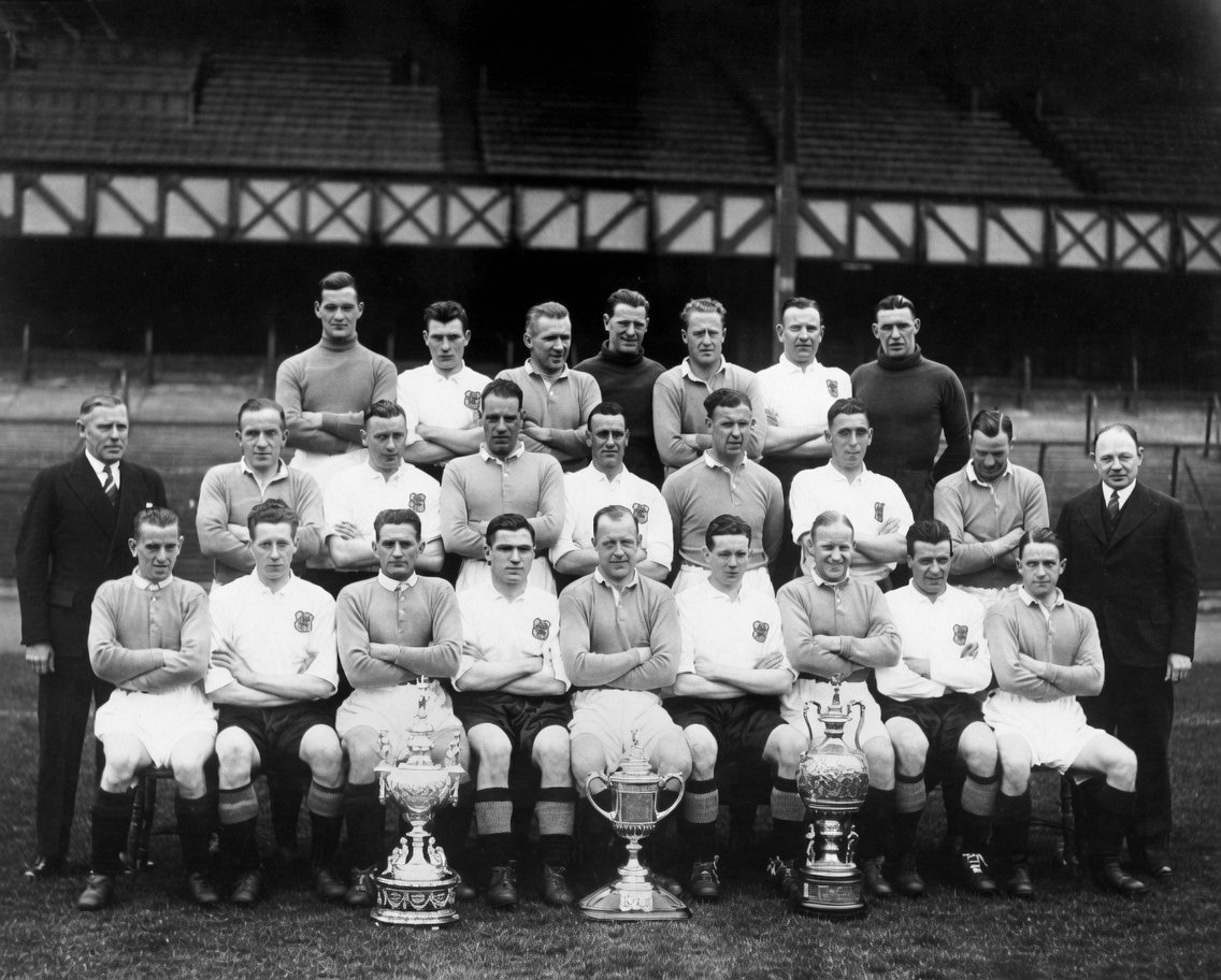WATP72RFC's tweet image. 🗓️ #OnThisDay 1️⃣9️⃣3️⃣4️⃣ : #Rangers win our 8th Scottish Cup, with a 5-0 win over St Mirren at Hampden[118k]. Willie Nicholson(2), Bob McPhail, Bobby Main &amp;amp; Jimmy Smith scored. We also retained the Title, our 21st Championship and 2nd of 3IAR, to secure our 3rd League &amp;amp; Cup Double