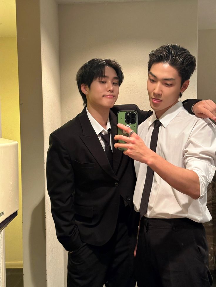 yuxin˖ . 𝜗𝜚. ₊🍀 tweet media