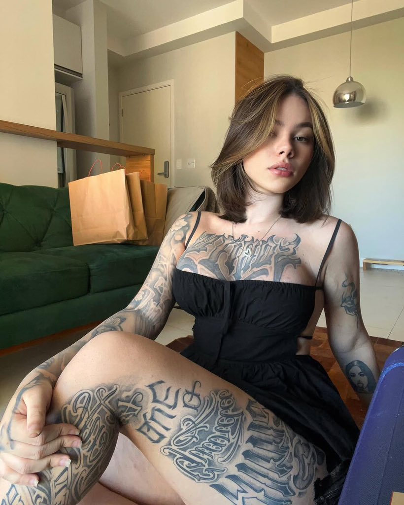 Bruna 💋 tweet media