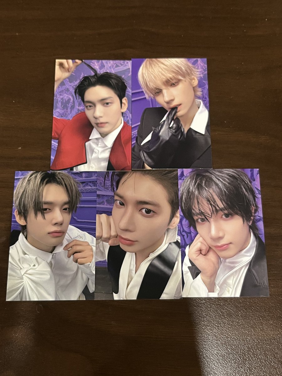 WWaleu's tweet photo. 투바투 공방포카 양도 역조공 
1set 5.0 
3set 있습니다 ! 

https://t.co/LVDY64JDT3

공방포카 txt pc poca 양도 교환 수빈 연준 범규 태현 휴닝카이 soobin yeonjun beomgyu taehyun hueningkai 역조공 https://t.co/hY6cltDPCW