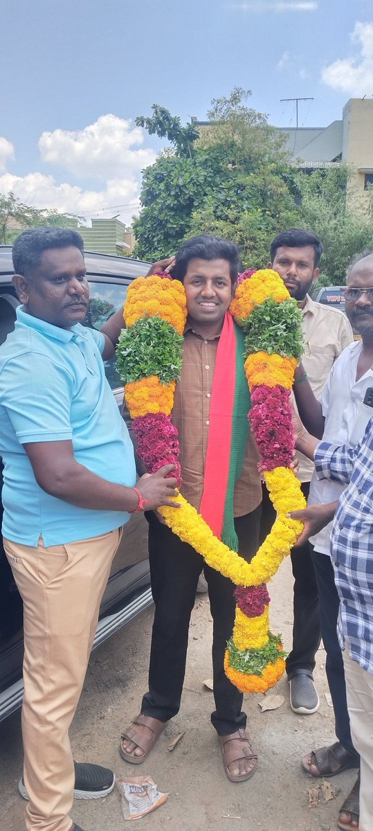 Ram88kumaRDKv's tweet photo. நெல்லை சட்டமன்ற தொகுதி தாழையுத்தில் டாக்டர் @DrShyamKK அவர்களுக்கு அமோக வரவேற்பு https://t.co/CV4DV4CTnH