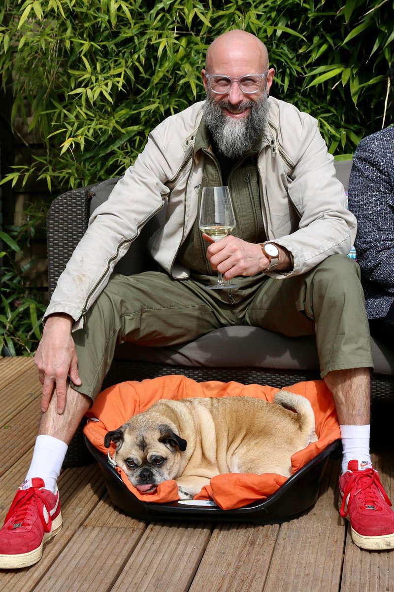 JellePlantenga's tweet image. Buddy Boef &amp;amp; I

#Bearded #Puggle #Beard #Gentleman