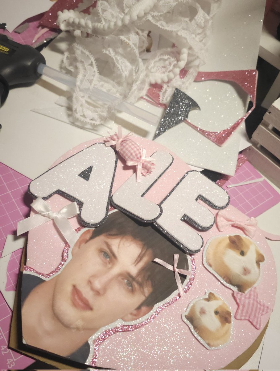 mely ♡'s ale!! 🪽 tweet media