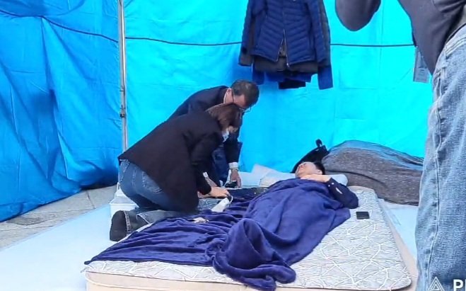 tomorrow esperanza 💙 세계사적인 대통령 보유국 tweet media