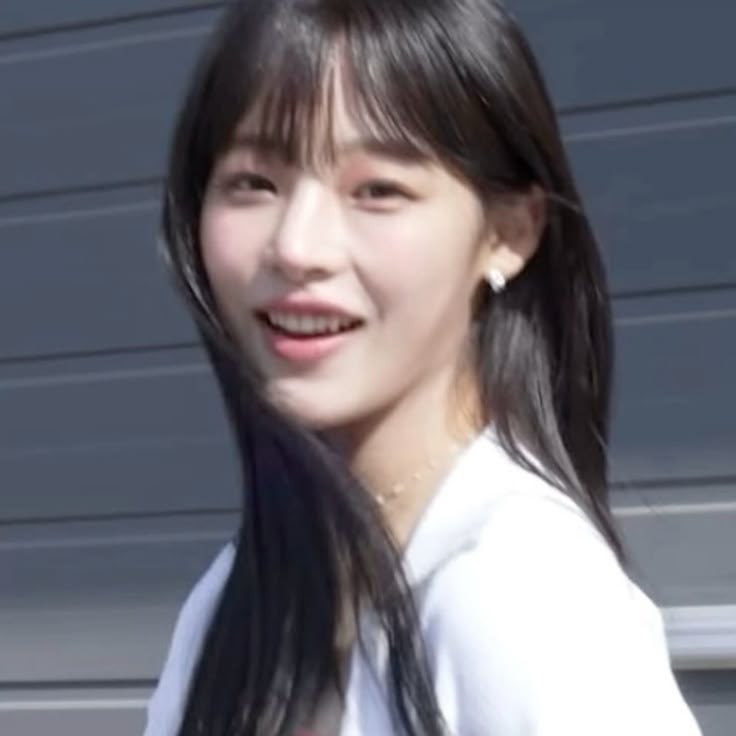 ella౨ৎ tweet media