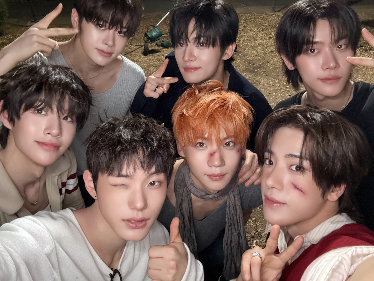 CLOSE YOUR EYES tweet media