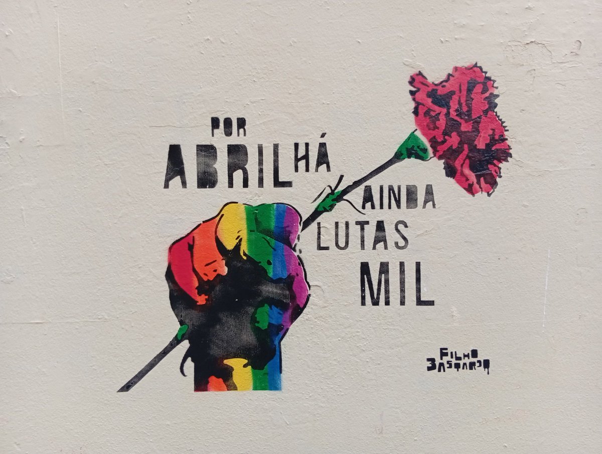 Numa parede pelo Porto 🤍