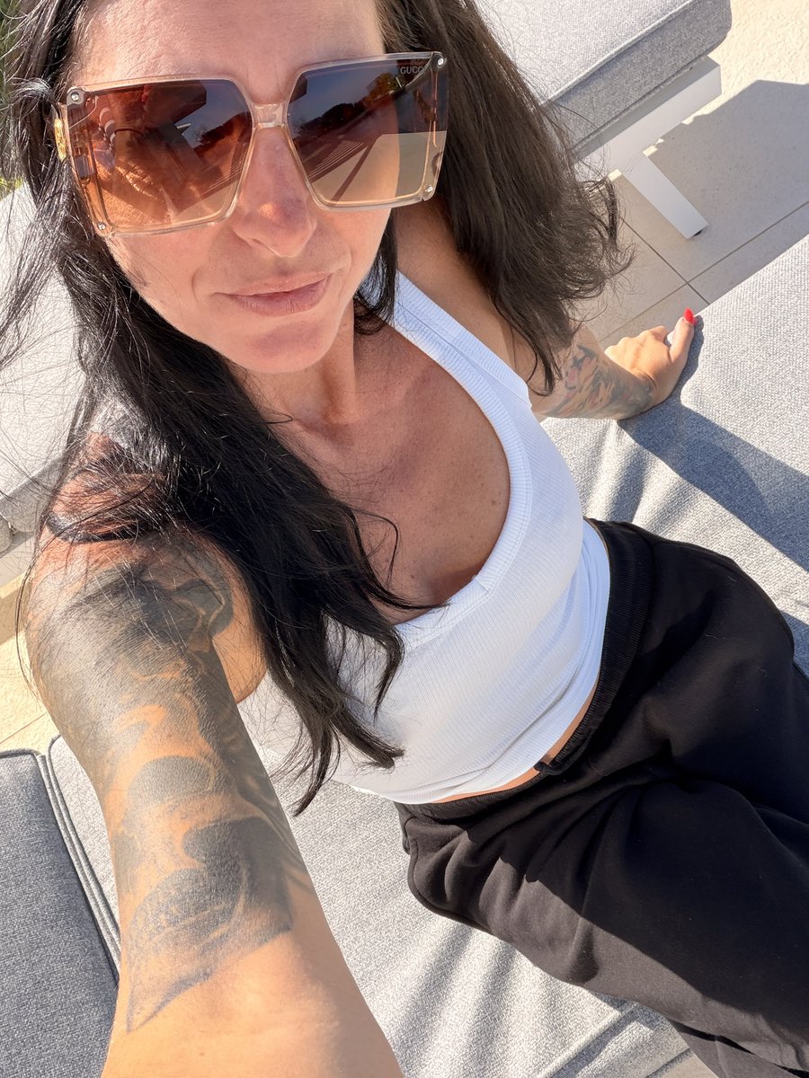 Mel Mia 🌸 tweet media
