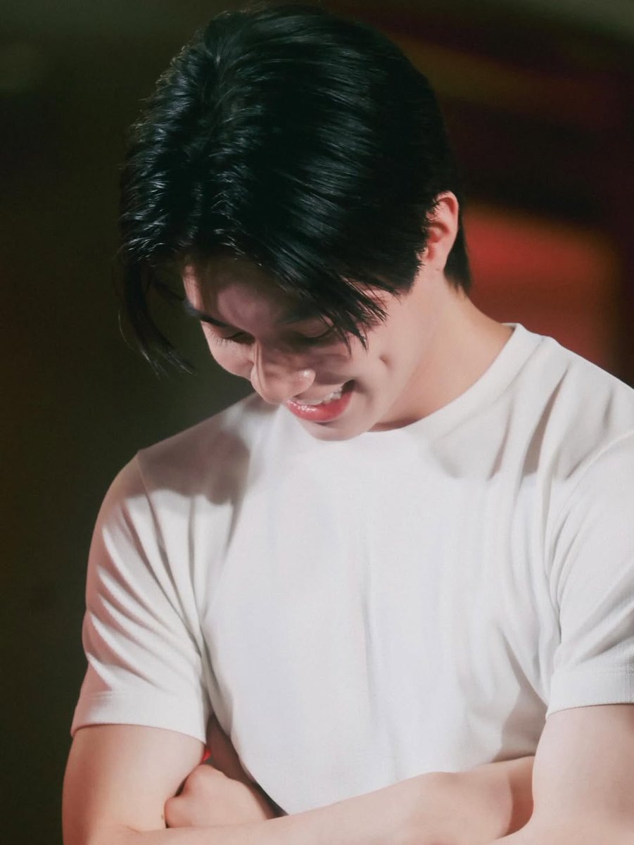 𝐀𝐬𝐭𝐨𝐧 🍃🐣 tweet media