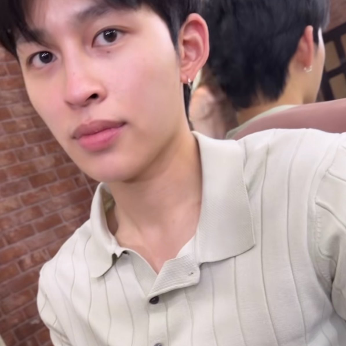 มือวางอันดับหนึ่งด้านการถ่ายปอนด์แป๋ว