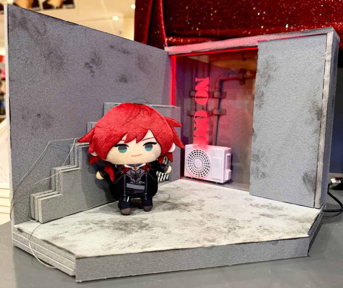 TOWER_Kameari's tweet photo. 【#ローレン・イロアス】

変幻自在の歌声と
三千世界を踊り渡る
八荒に響く紅き暁星
─────────
ローレン・イロアス
1stMiniAlbum
『No One』
─────────
入荷しました🗝️💸

🔗 https://t.co/JTekoevMRh

#ローレン_ノーワン
#にじさんじ
#タワレコ亀有配信中
@Lauren_iroas https://t.co/Q2vB6baovO