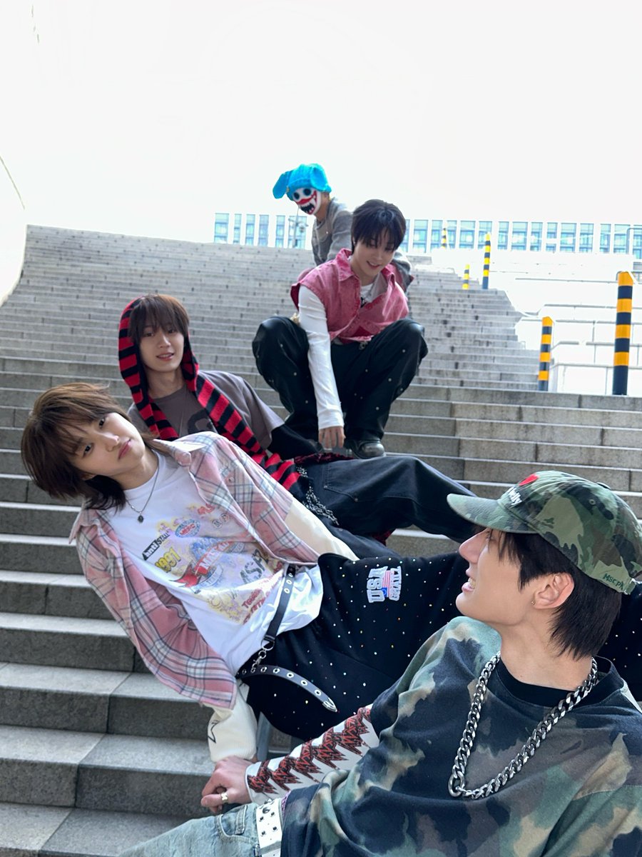 youhgjun's tweet photo. Before you ask… no, I’m not five, I promise. I just got influenced (or maybe slightly forced, who knows...) but it was fun so I just went along. Honestly though, kids these days have insane energy, don’t they? I swear they’ve got like 10,000 times more than I do at this point. https://t.co/IaeyqIkGRd