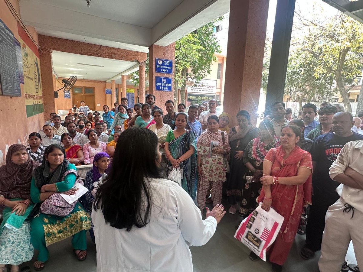 DrHemantaP's tweet image. As part of celebration of 8th Rashtriya Poshan Pakhwada 2026, an awareness lecture on “Mother &amp;amp; Child Nutrition” was conducted today at OPD by Dr. Babita Yadav, Research Officer (Ay.), highlighting balanced nutrition for healthy mothers &amp;amp; children.

#PoshanPakhwada2026 #Nutrition