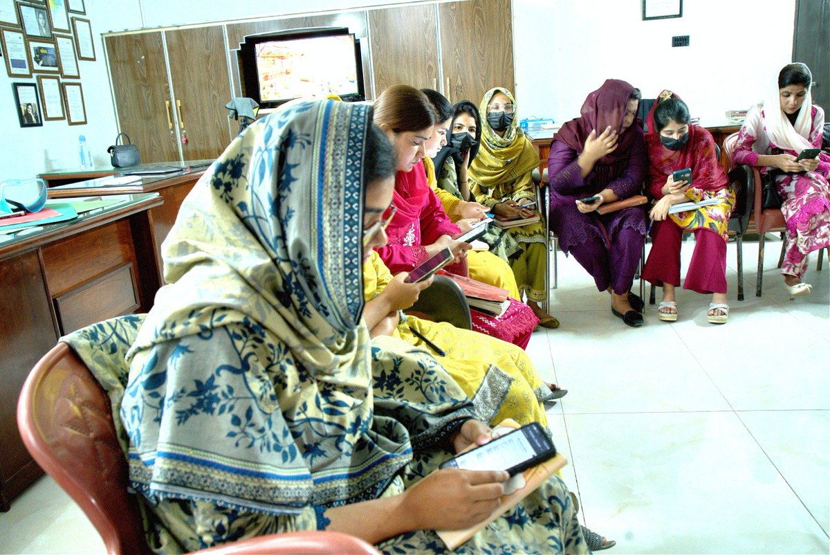 ZweeOffice's tweet image. Moments of Growth: Inside Our Weekly Syllabus Training 
#TrainingMoments
#TeachersInAction
#LearningTogether #empoweredstaff #zweefoundation #sisterzeph
#WeeklyPlanning @WeAreTeachers @Bihartet19