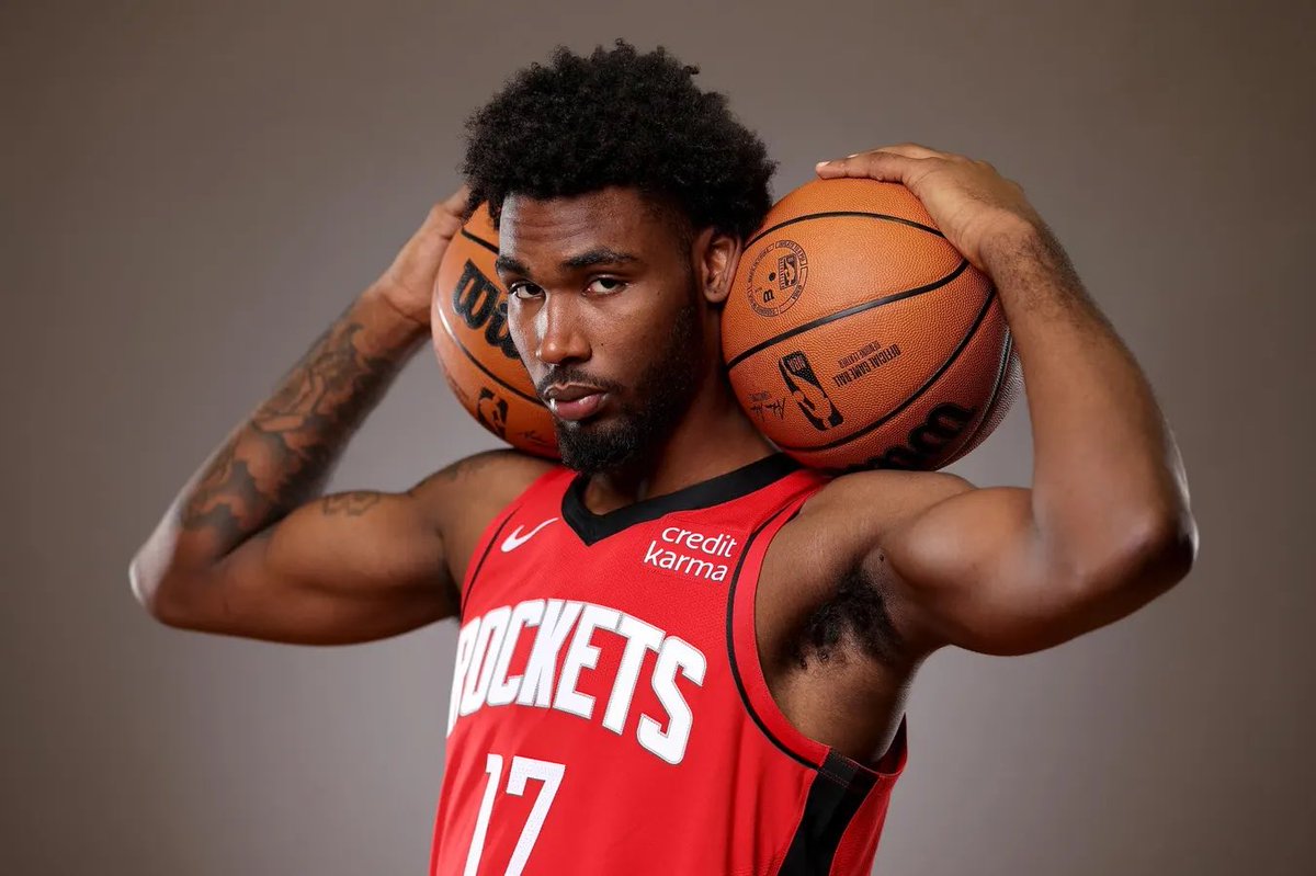 HunchoGambles's tweet photo. NBA PROP #2 🏀

Tari Eason o7.5 points 

I’m gonna quickly breakdown three reasons why this prop will hit:

1. Kevin Durant might be out 🩼

The Durant knee situation is a bit fishy nevertheless he might be out for game 2. Which means more shot opportunities for Tari Eason. If KD is out I can see him starting due to him attacking Lakers defensive weakness of allowing shots around the basket. They’ll need some scoring with LA focusing on Reed Sheppard (never thought I’d say that), along with bringing toughness and intensity something that’ll be desperately needed in this one.

2. Momentum continues 🔥

Let’s say KD plays then you’ll see the Lakers force the ball out of his hands. Expect blitzes at the top of the key right away which means guys like Eason/Okogie/Thompson to get more open looks. First half he was scared to shoot not attempting a single shot. However ended up scoring 16 points on 7/7 (100%) from the floor. Down 1-0 expect the minutes to shrink for Okogie given to Eason. 

3. @ChalkboardHQ MoneyBall Card 💰

I never do stuff like this but this is an amazing feature (no this is not a paid ad). Every 3pt shot counts as 4 points, Eason last game shot 2/2 from three meaning this prop would have hit based off that alone. The value is too good not to take this. Let’s not forget Eason was a 46% 3pt shooter before the All Star break. Even if you don’t place this on Chalkboard I like the prop for reasons listed above ! 

PLAYOFF RECORD: (5-3) 🕺🏾

#GamblingTwitter #GamblingX #NBAX #NBA #PrizePicks #PropBets #gambling #FreeBet #freeplays #NBAPicks #NBAtwitter #nbabets #DFS #NBAlotto #lotto