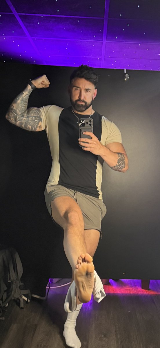 MasterTripodTradie tweet media