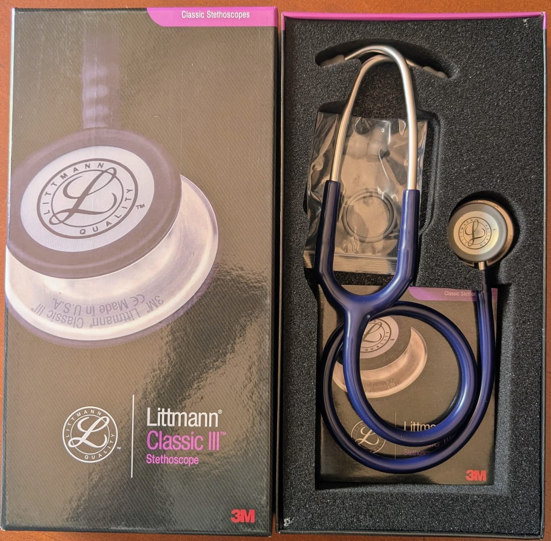 Arindaivan30's tweet image. 😊 Doctors are human too. A kind word or “thank you” from a patient can make a long day feel worth it. Gratitude goes both ways!
Tag a doctor or patient who showed you kindness. #CompassionateCare