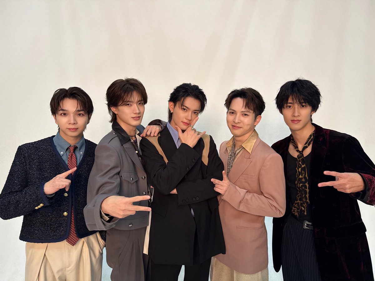 milk_info's tweet image. 【雑誌掲載情報📚】
4月22日(水)発売
「JUNON」6月号にM!LKが登場！

特別付録として、A3サイズのスペシャルピンナップもつきます！

sd-milk.com/contents/10672…
ぜひ、お楽しみに！
@JUNON_jp
#JUNON
#MILK