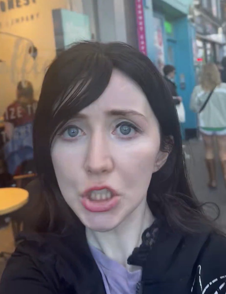 ˚ ϟ ϟ 𝐁𝐞𝐥𝐥𝐚 𝜗𝜚˚ tweet media