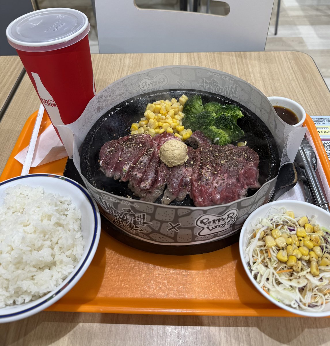 とりもも tweet media