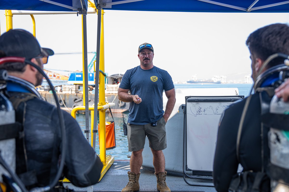 Commander, Logistics Group Western Pacific tweet media