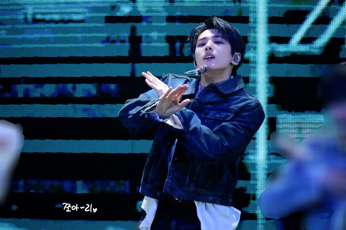 조아리 tweet media