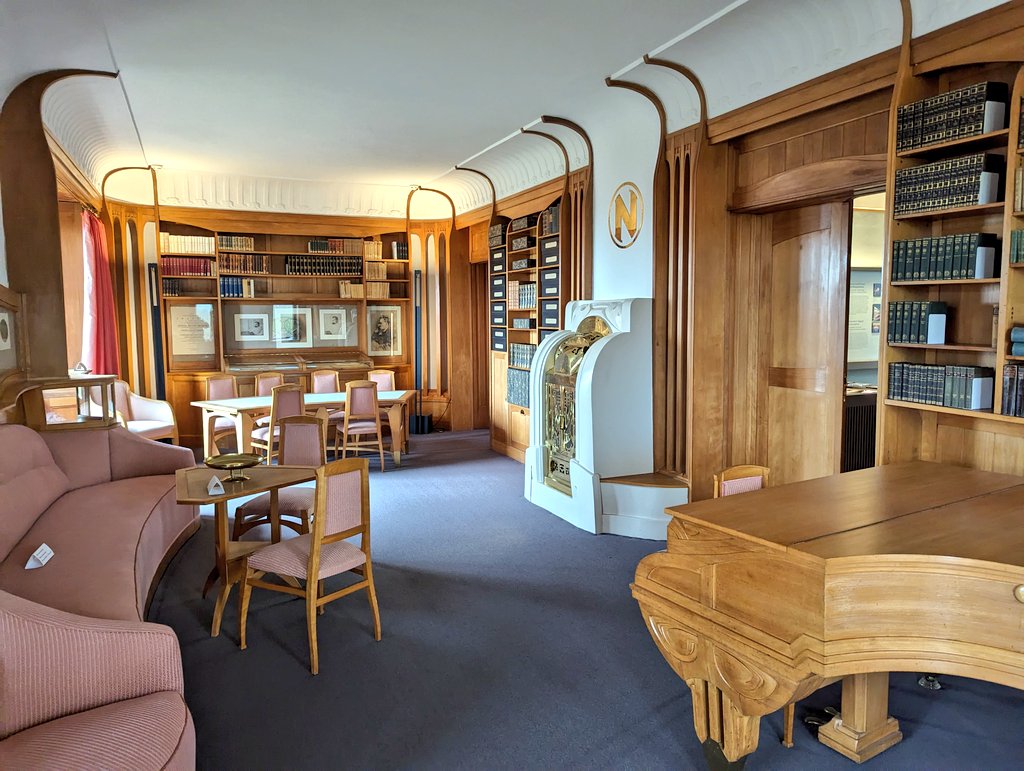 nickfshort's tweet image. My visit to the great man's remarkable house was one of the highlights of my last trip to #Weimar in 2023. I'll probably go back to the city once I have read @hoyer_kat''s new book.