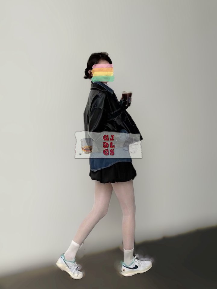 gjdlgs's tweet photo. 周末终于见了女主这闺蜜 简直是小杨幂真的好看 还给了双丝让穿上{nice女主爱死你了}  闺蜜毫无察觉这丝女主先穿着挨了一顿法 然后带着痕迹亲手套闺蜜腿上穿完了又穿上法了一顿 {女主这癖好晚点有时间讲讲}  好想能和这闺蜜发展发展能法法法死小杨幂啊 为什么离芝加哥这么远
#女主 #黑丝 #白丝 https://t.co/tQC6tJ5xwo