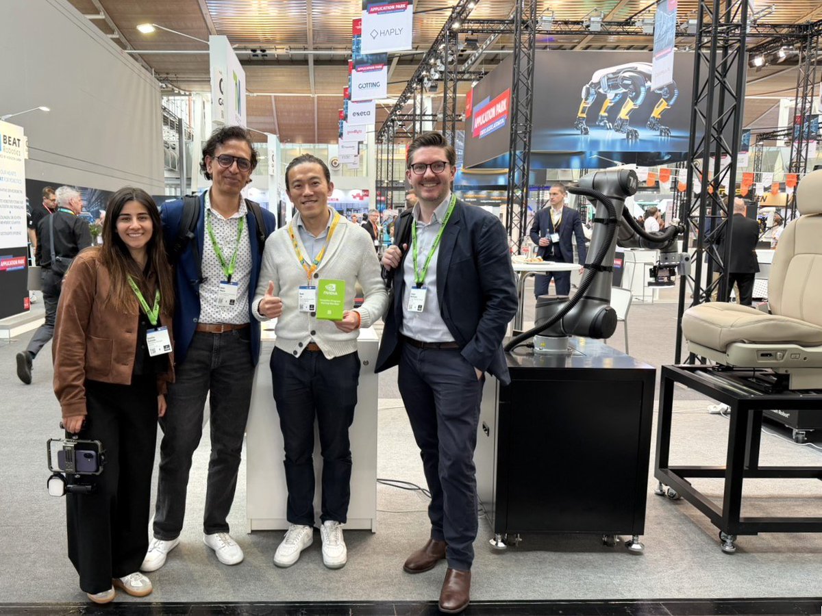 techmanrobot's tweet image. #HannoverMesse 2026 is here! See the "Car Seat Flying Trigger" in action. AI precision for fast QC. Visit us now! 
📍 Hanover Exhibition &amp;amp; Trade Center ￨ Hall 26, stand G44-1
#HM26 #Automation #TM #tmrobot #techmanrobot #AI #TMAICOBT