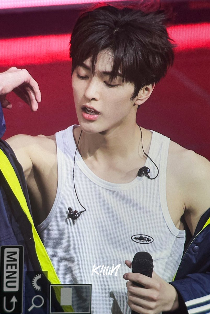 건호 겨드랑이 tweet media