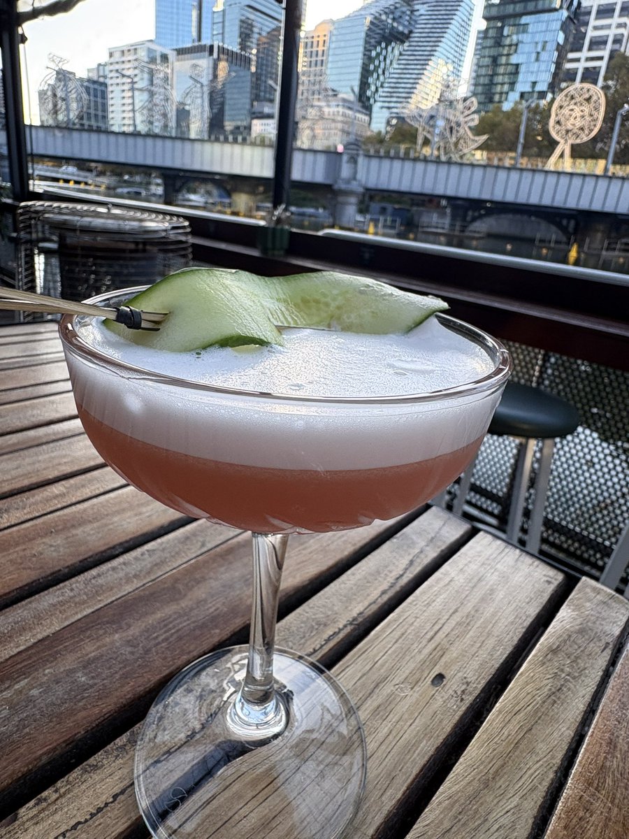 Flutteringkat's tweet image. Goodbye views from fairy HQ today. All about fairy HQ2 now. 
#homes #transientlife