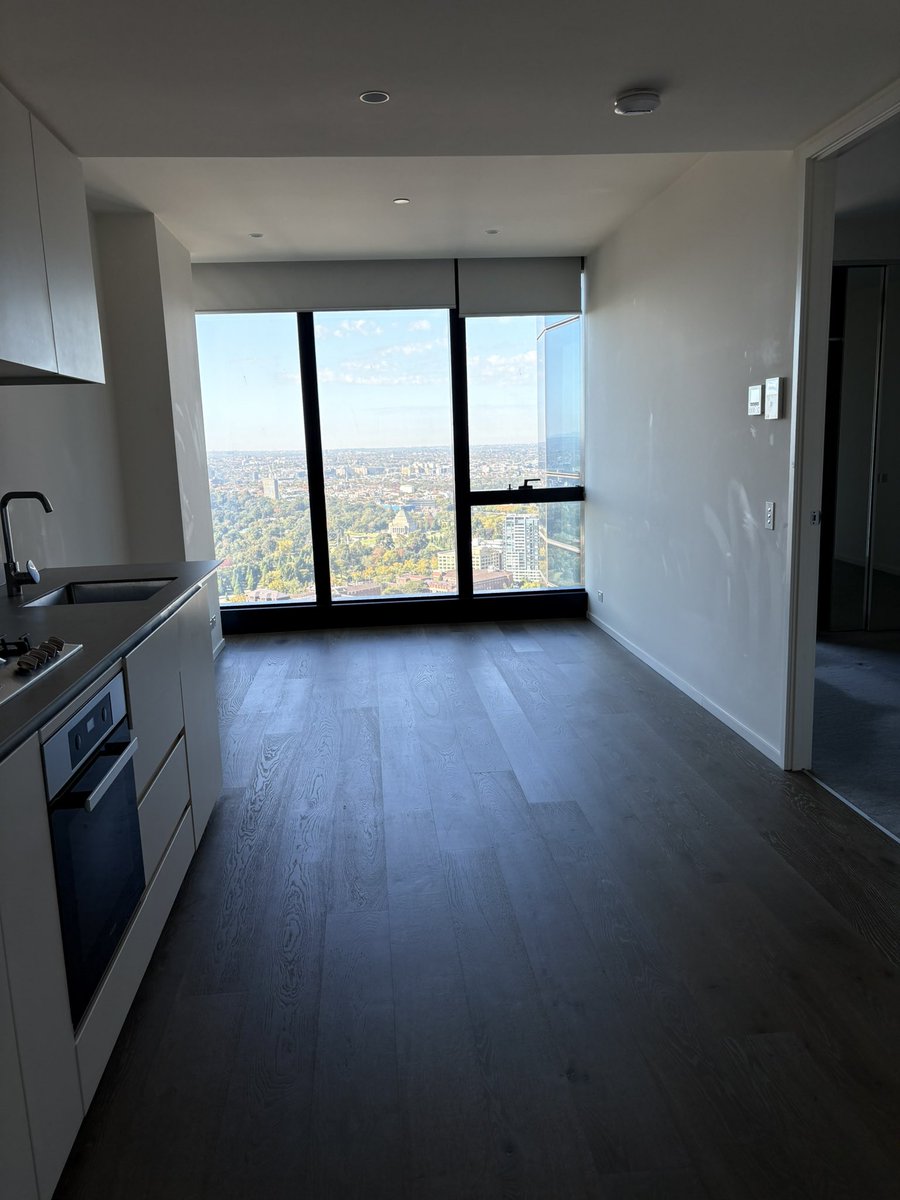 Flutteringkat's tweet image. Goodbye views from fairy HQ today. All about fairy HQ2 now. 
#homes #transientlife