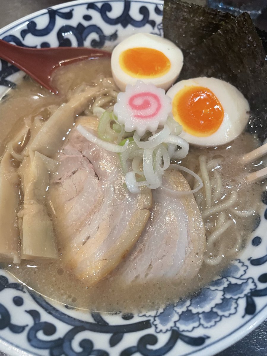 久しぶりに好きなラーメン屋さんいけて嬉しい