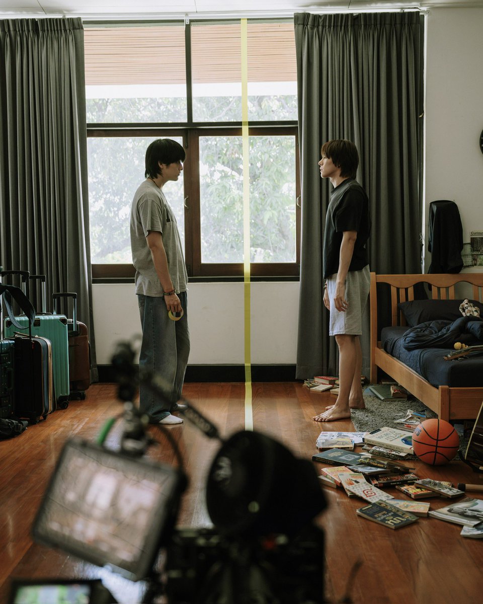 ตีเส้นเอง ระวังอย่าแกะเองแล้วกันนะ! 😏 #WUTheSeries 

Official Trailer : youtu.be/qhpoAXx-dso 

“WU อู” 
ทุกวันอังคาร เวลา 20:30 น. ทางช่อง GMM25
รับชมย้อนหลังที่แรกได้ที่ VIU เวลา 21:30 น.
เริ่ม 5 พฤษภาคมนี้

#GMMTV