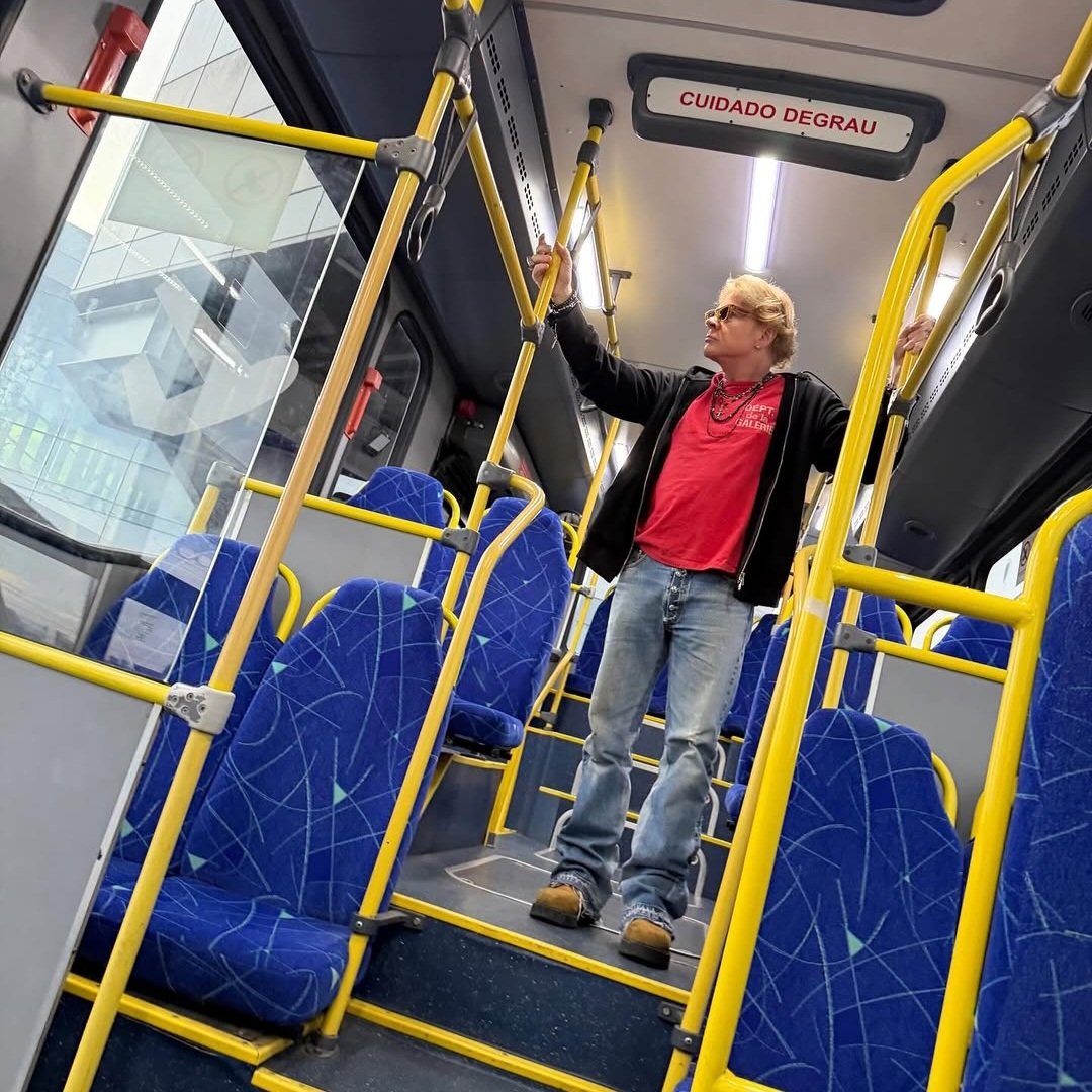 KateBGata's tweet image. Ele no Grande Circular 2 pra descer no Castelão 😅😍🎉
Iti malia bb @axlrose #grandecircular2 #Fortaleza #rocklegend #funnymoments #socute #itimalias