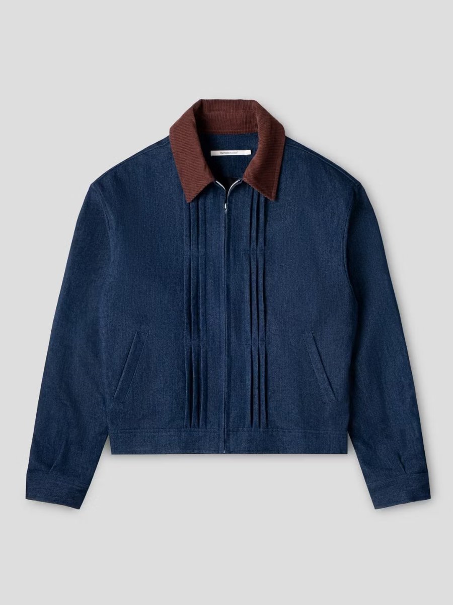 STOP SCROLL‼️

kayaknya nemu toko outfit cowok yang jarang banget dibahas 😭
isinya bukan yang rame-rame, tapi model clean + detailnya dapet semua. dipake langsung keliatan “niat” tanpa harus effort.

ini sih bahaya kalo sampe rame 💀