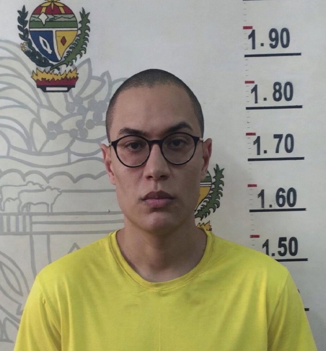 Comeram a bunda dele de novo 
Até quando?